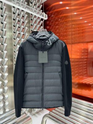 Moncler Cardigan Jassen