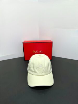Loro Piana Baseball Pet Gebroken Wit
