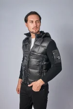 C.P. Company Merino Wool Padded Hybrid Hood Jas — 100% Ganzendons - Afbeelding 13