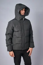 Canada Goose MacMillan Parka Zwart/Rood Logo — 100% Ganzendons - Afbeelding 3