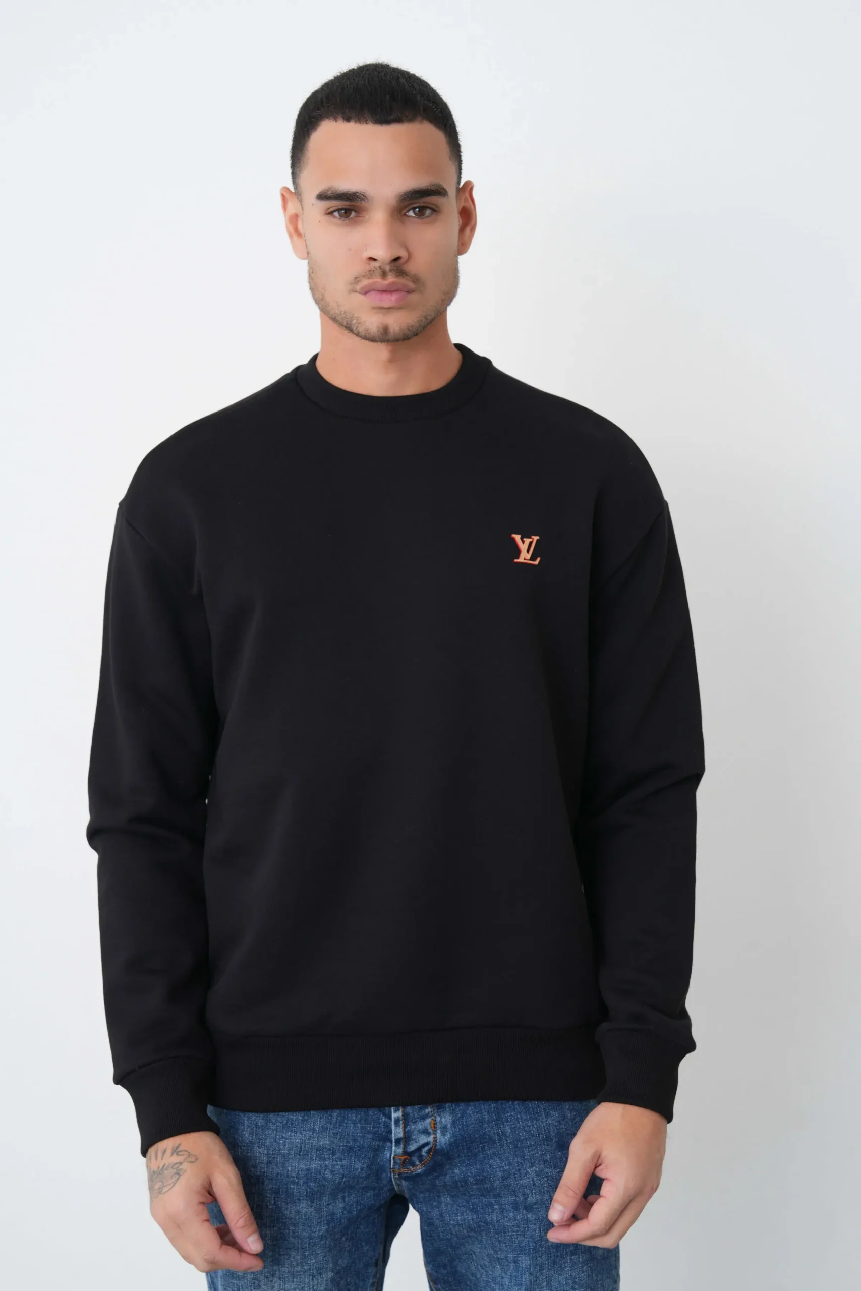 studio202606-7037 Louis Vuitton 'LV Signature' Logo Sweater - Afbeelding 1