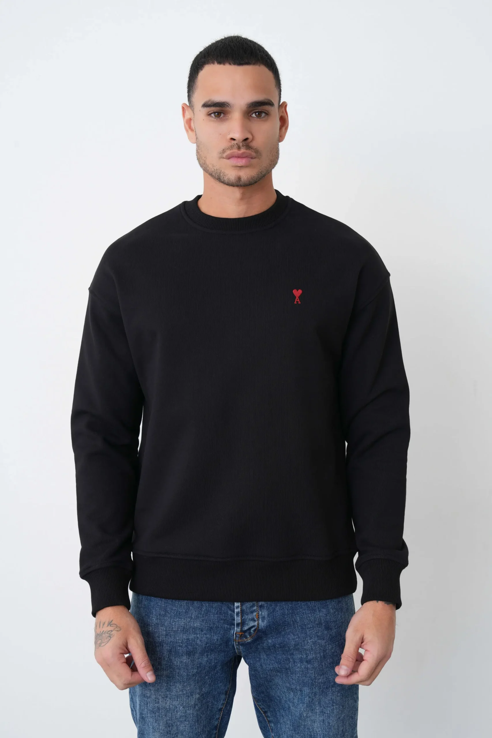 studio202606-7294 Ami Paris 'Red Heart' Embroidered Sweater - Afbeelding 1