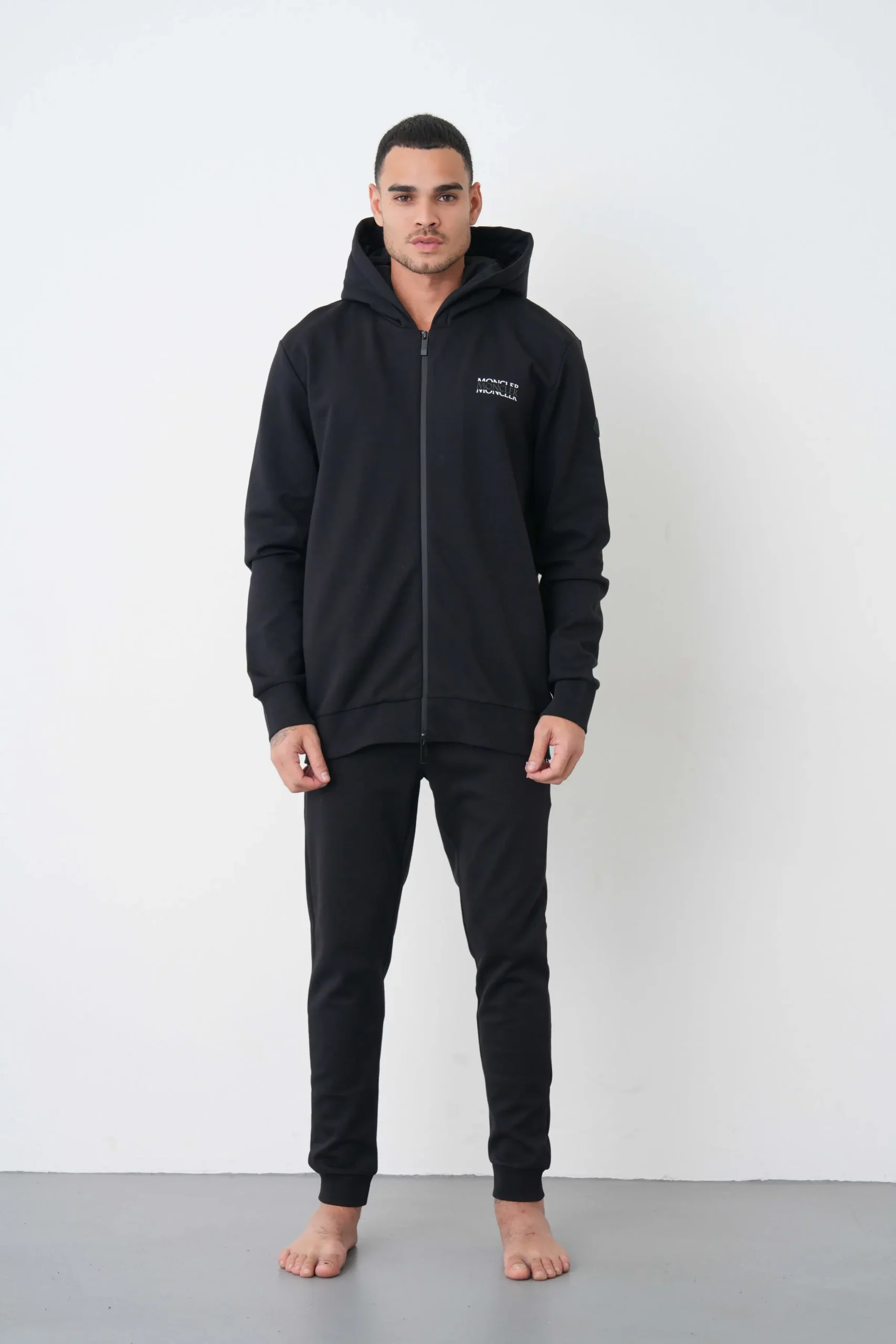 studio202606-7456 Moncler 'Triple Logo Patch' Print Trainingspak - Afbeelding 1